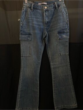Women’s Blue Cargo Jeans - Classic Mid Wash